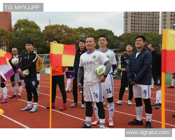 西安足球队在城市联赛中以68分稳居榜首展现强劲实力