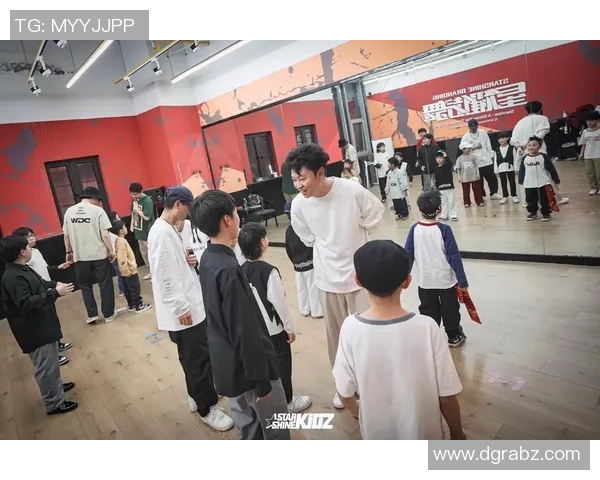 南京街舞队与武汉街舞队实力对比赛后复盘分析与总结