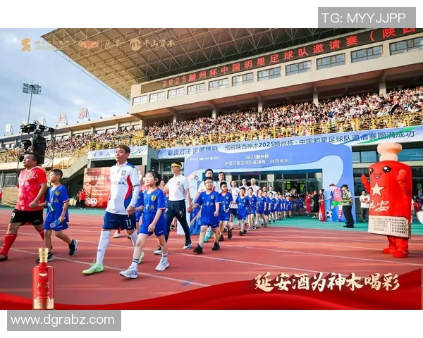 中国抖音上的足球明星是谁引发了众多粉丝的热议与关注 中国抖音上的足球明星是谁引发了众多粉丝的热议与关注
